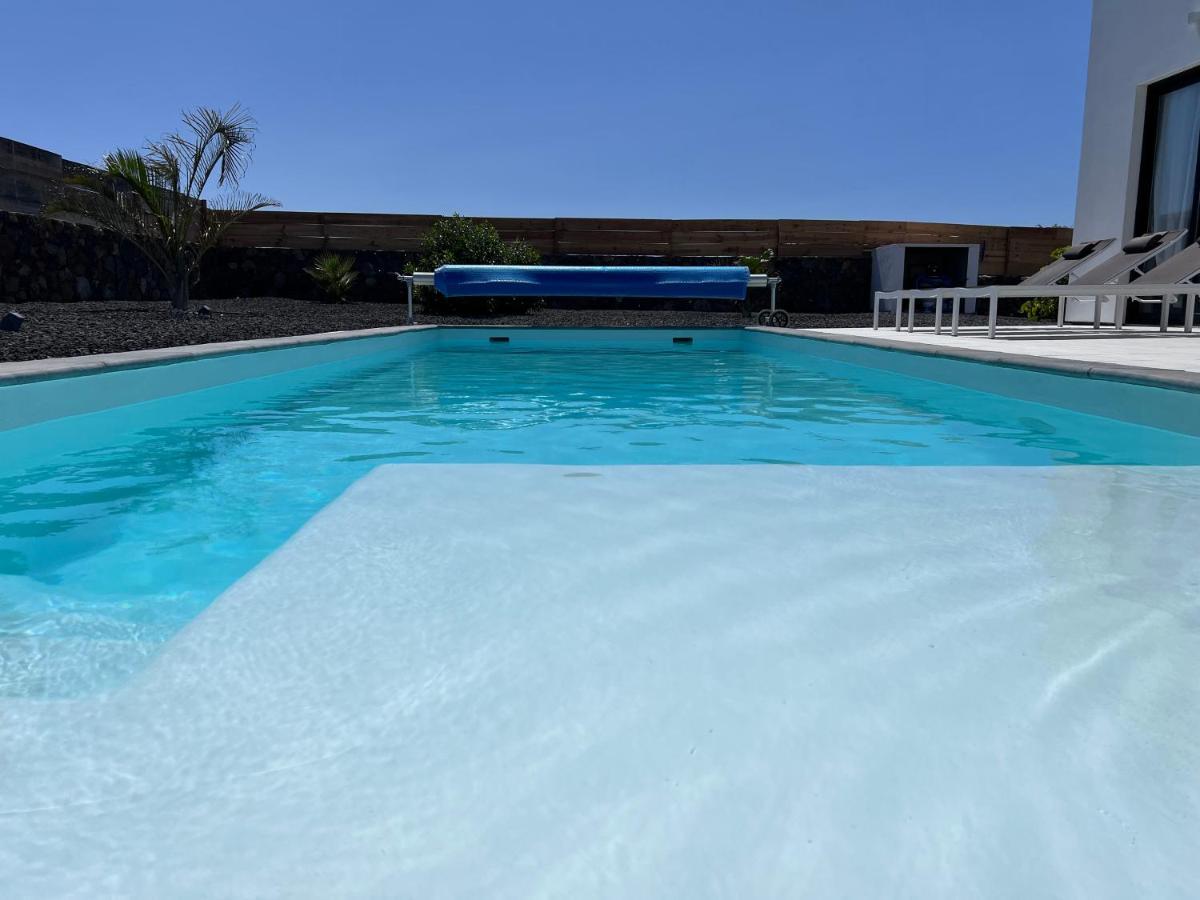 Superbe Villa Valentina, piscine chauffée, wifi Lajares Exterior foto